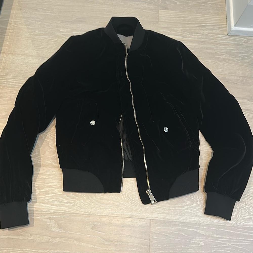 Super soft velvet bomber jacket.
